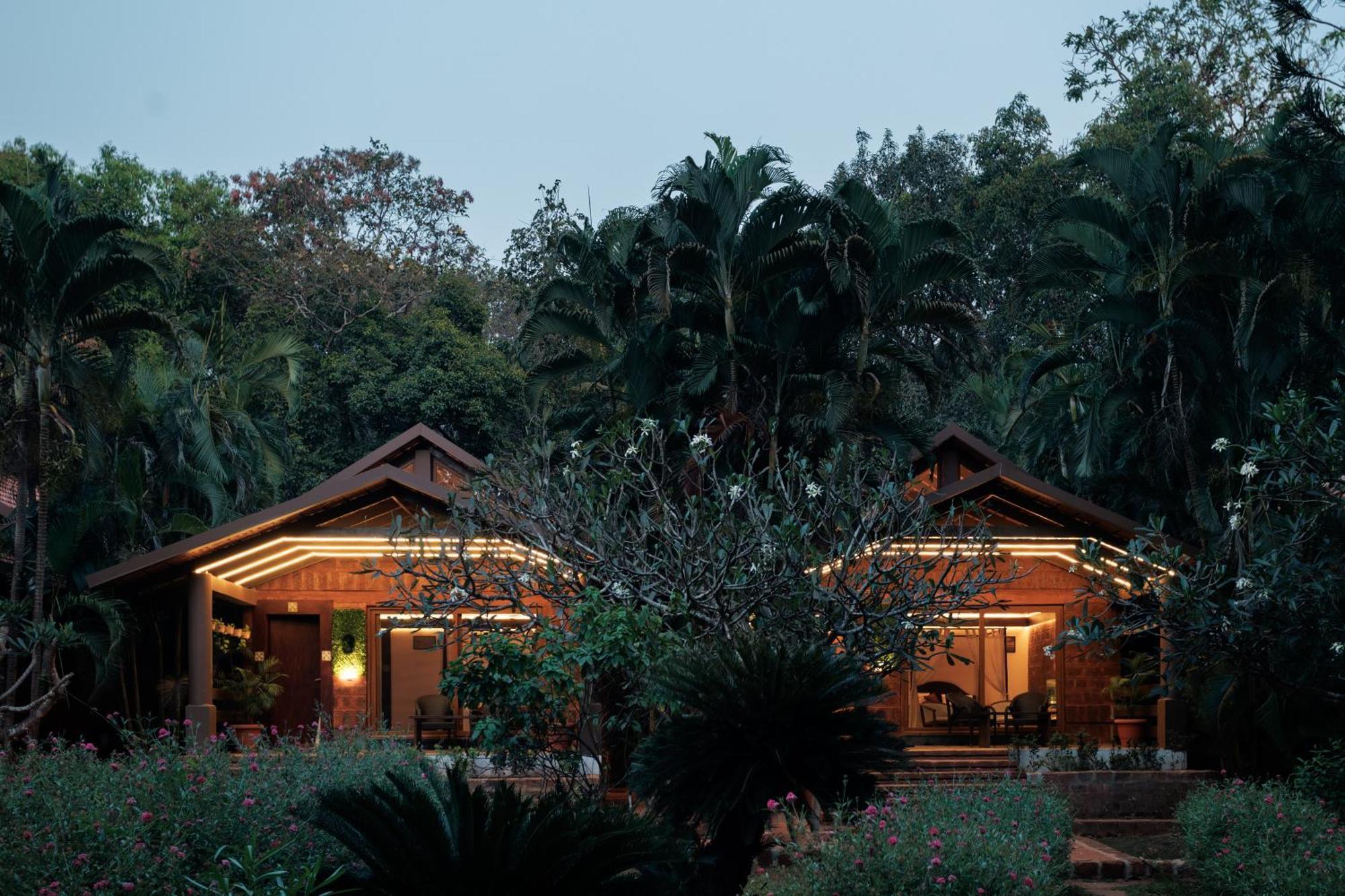 Sai Vishram Beach Resort Bainduru Exterior foto