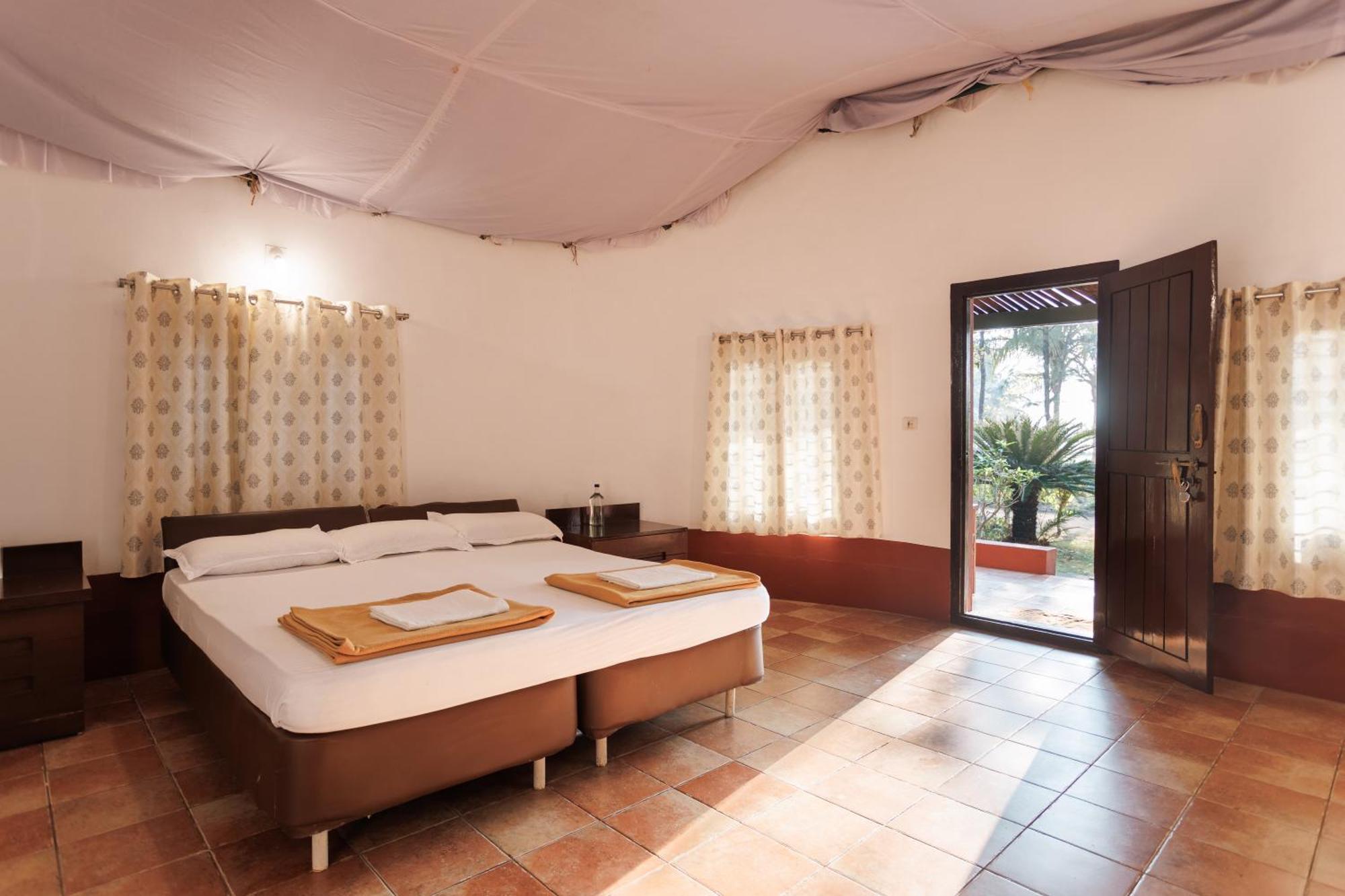 Sai Vishram Beach Resort Bainduru Exterior foto