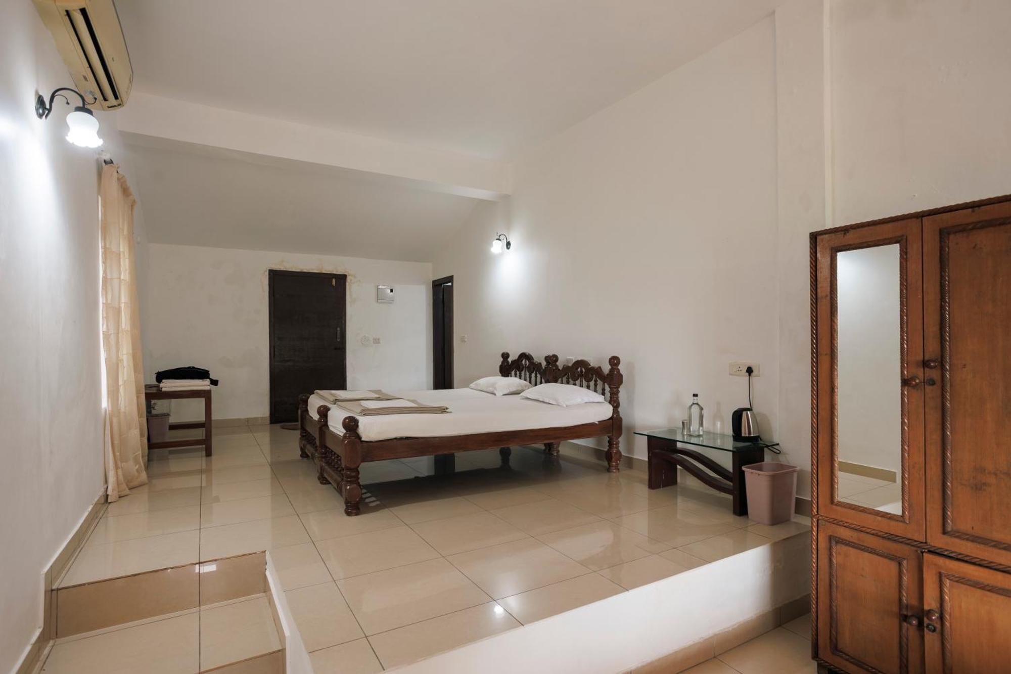 Sai Vishram Beach Resort Bainduru Exterior foto